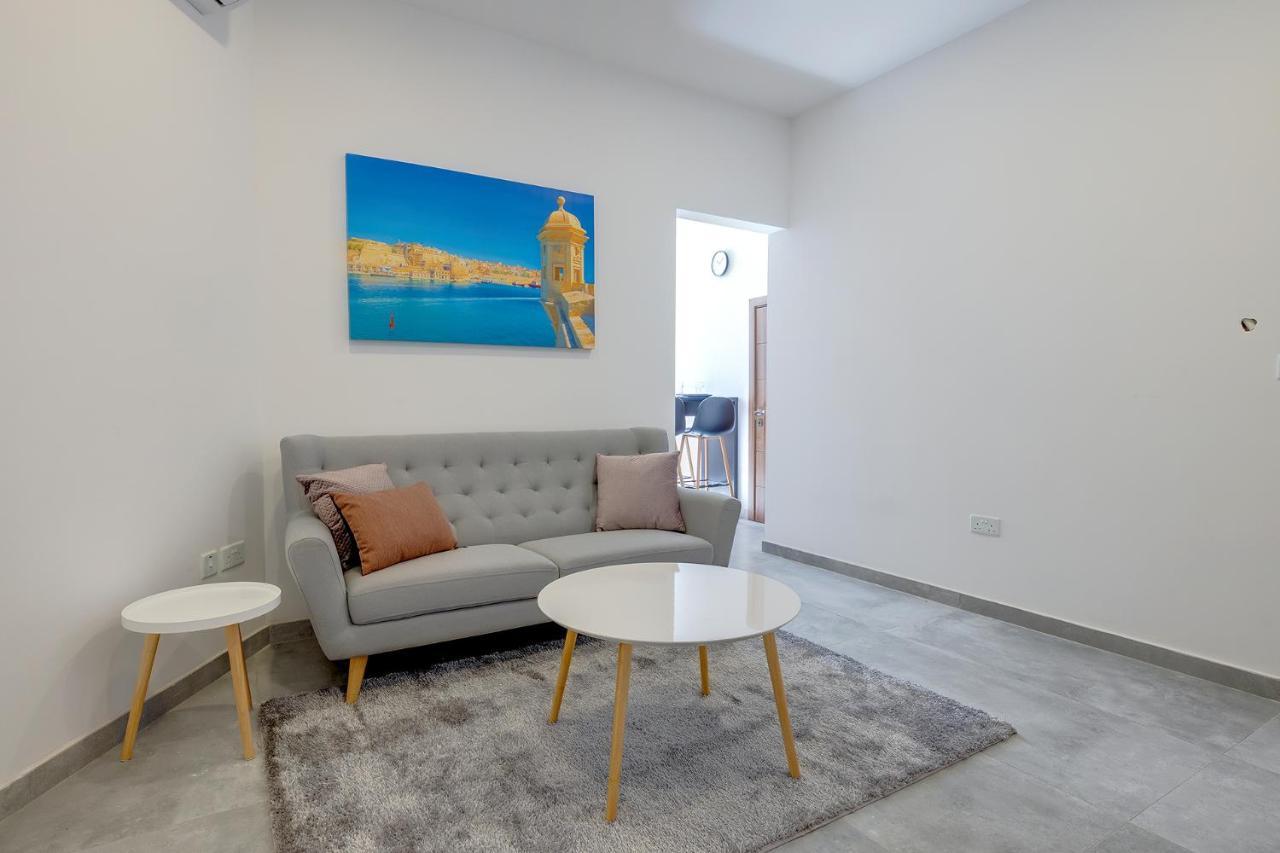 Perfect Location, Modern 2Br Apartment Sliema Ngoại thất bức ảnh